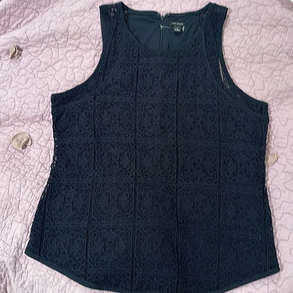 ANN TAYLOR crochet/lace top. Slight halter.NWOT. - Picture 1 of 8